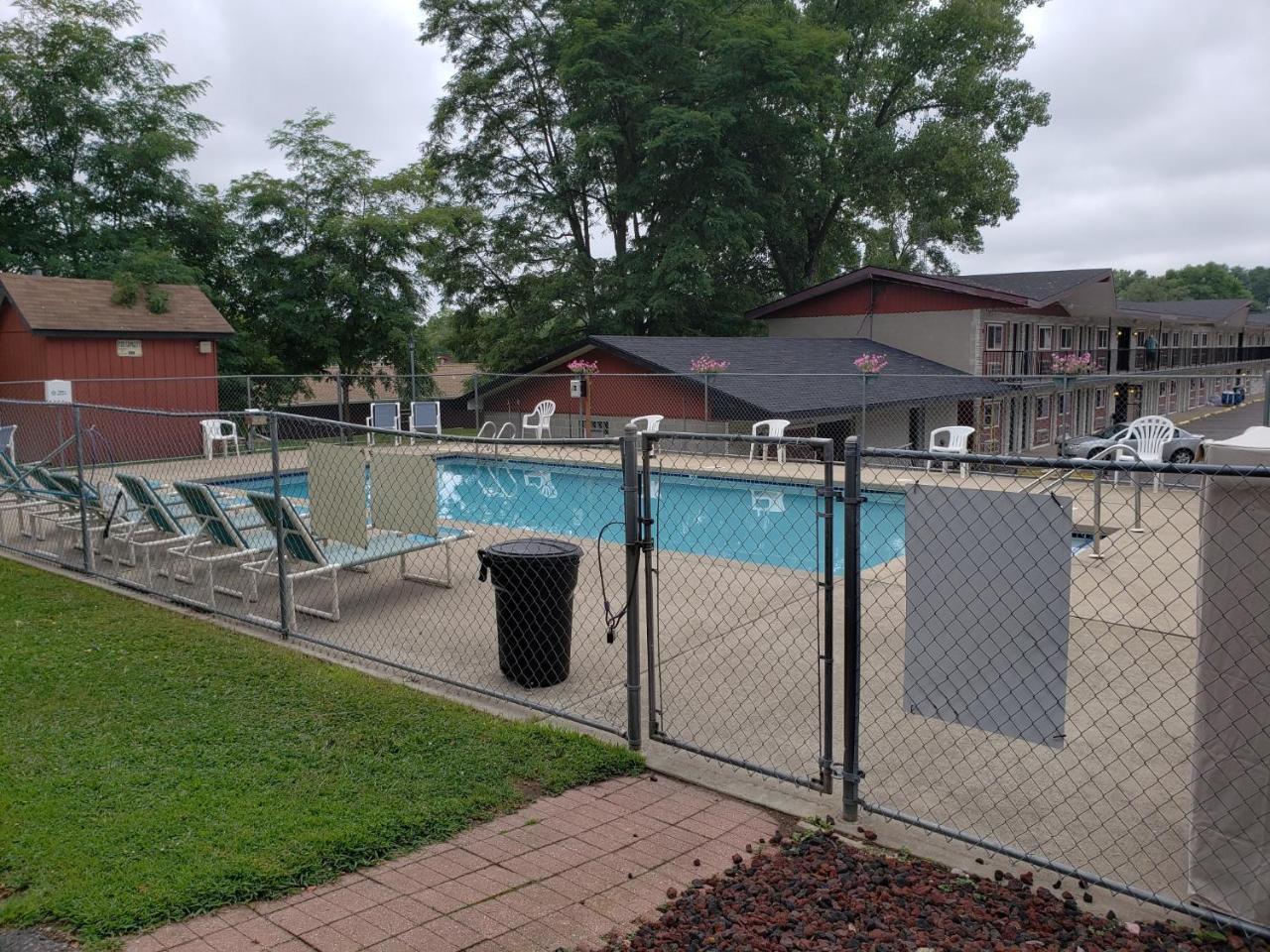 Woodside Dells Hotel&Suites Wisconsin Dells Eksteriør bilde